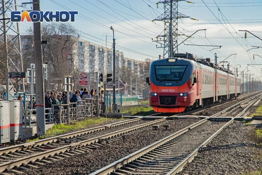 В Ростовской области сошли с рельсов вагоны грузового поезда