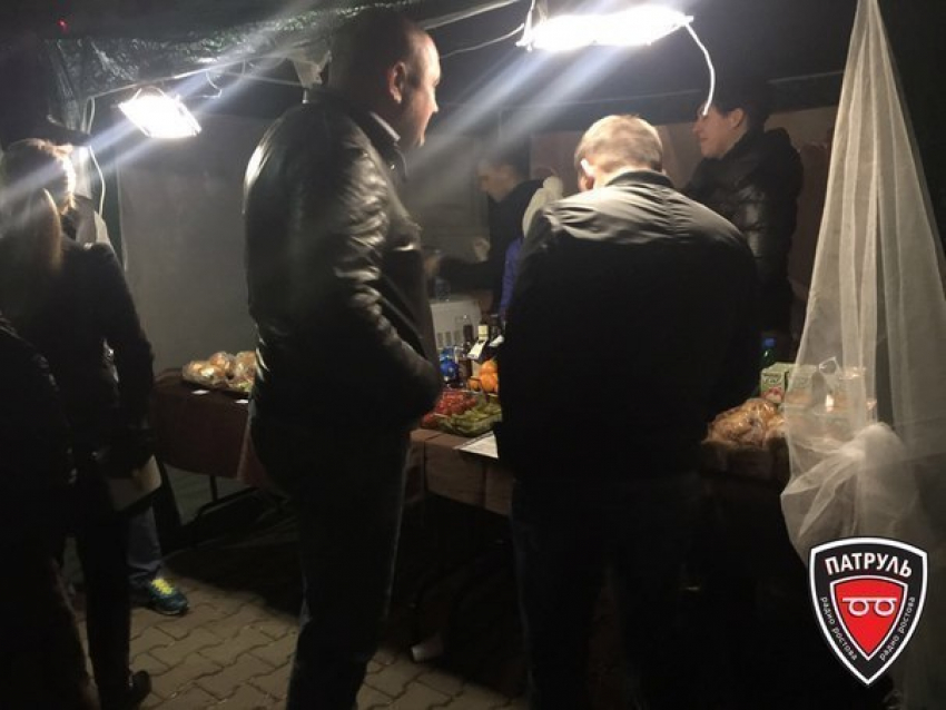 Поклонники группы «Ленинград» распивали спиртное в общественном месте на глазах полицейских