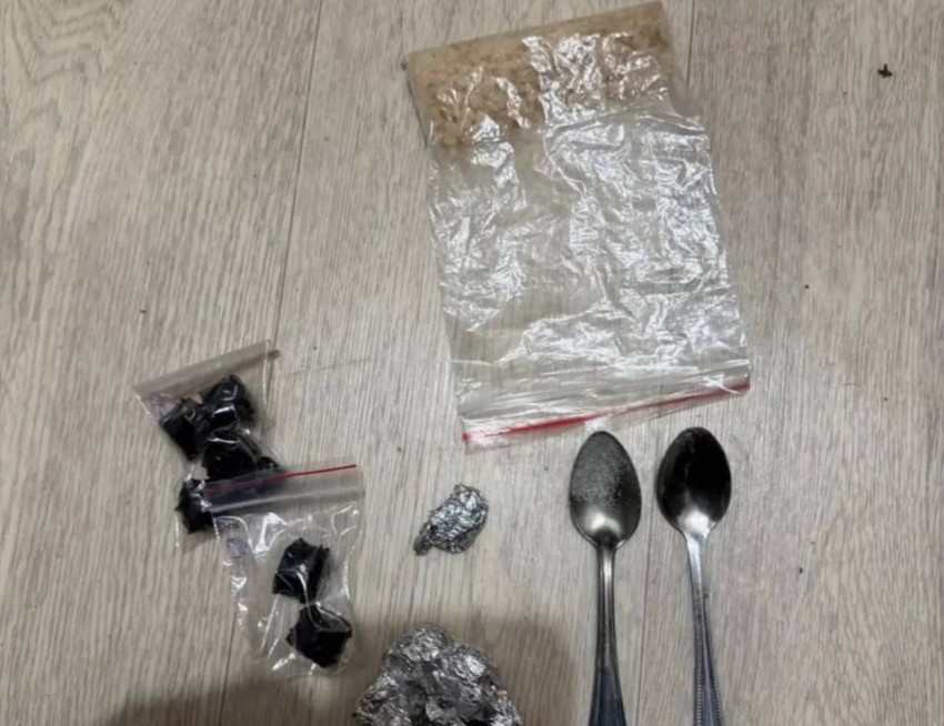 В Ростовской области задержали 21-летнего закладчика с крупной партией наркотиков 