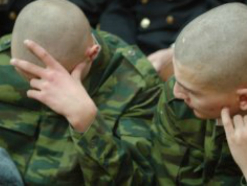 За оскорбленного и униженного на плацу солдата ростовский военный заплатит крупный штраф