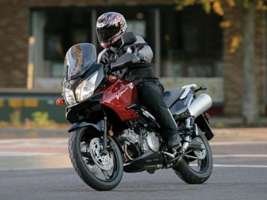 В Ростове мотоциклист сбил 11-летнего пешехода 