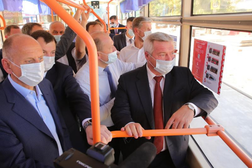 Губернатор Голубев протестировал участок обновленной трамвайной сети Таганрога