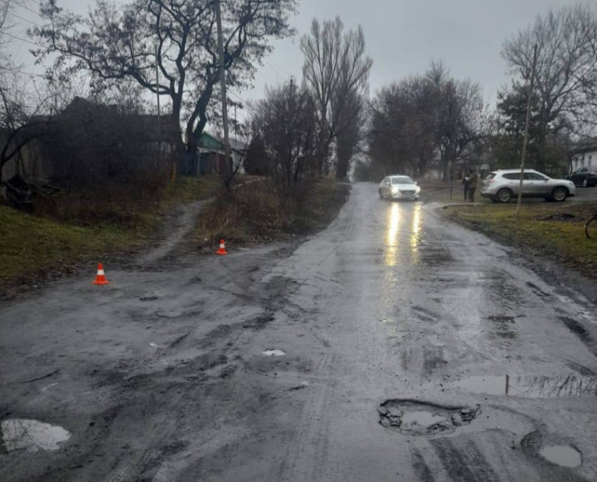 Водитель сбил подростка и уехал с места происшествия в Ростовской области