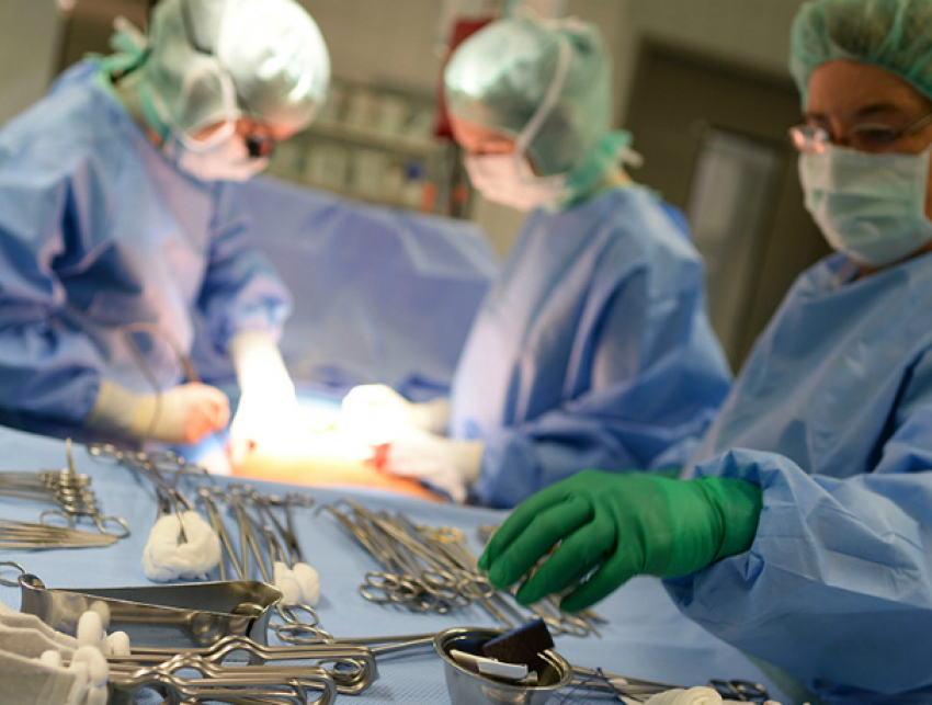 Уникальную операцию по пересадке сердца впервые выполнили в Ростовской области