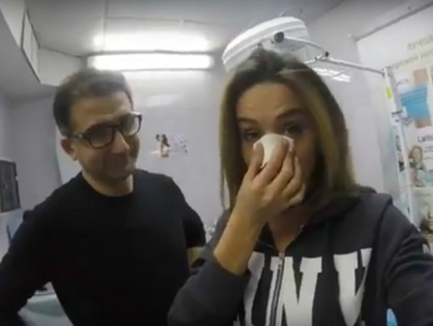 Шокирующее видео болезненного проникновения в свое тело показала секс-звезда «Дома-2» из Ростова 