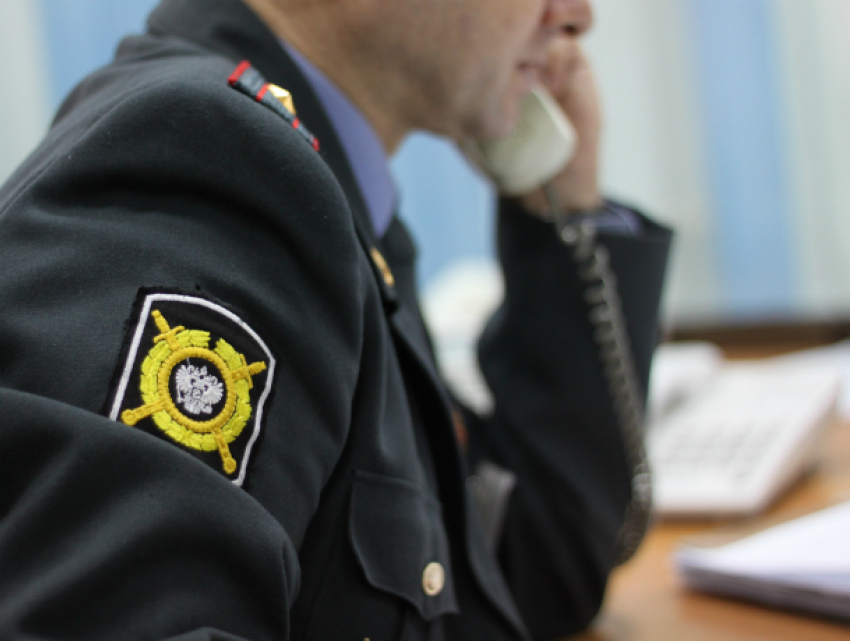 Ленивого полицейского, заставившего женщину отказаться от своих показаний, будут судить в Ростовской области