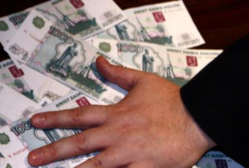 Новочеркасский автоперевозчик похитил из бюджета города больше миллиона рублей