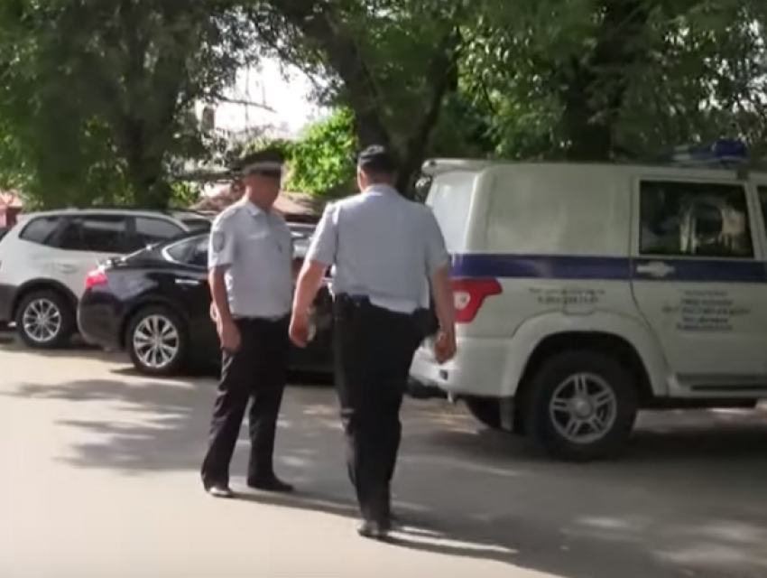 Честные гаишники беспристрастно оштрафовали своего коллегу в Ростове