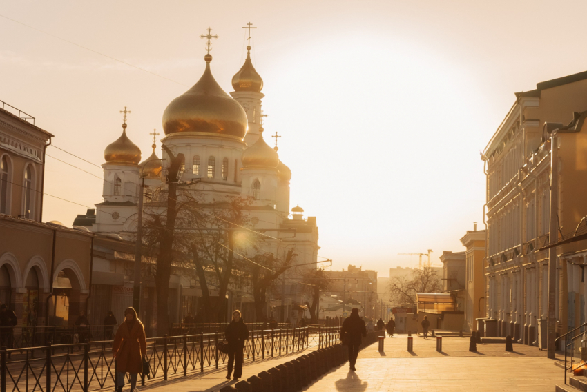 В первый день короткой рабочей недели в Ростове потеплеет до +13 градусов