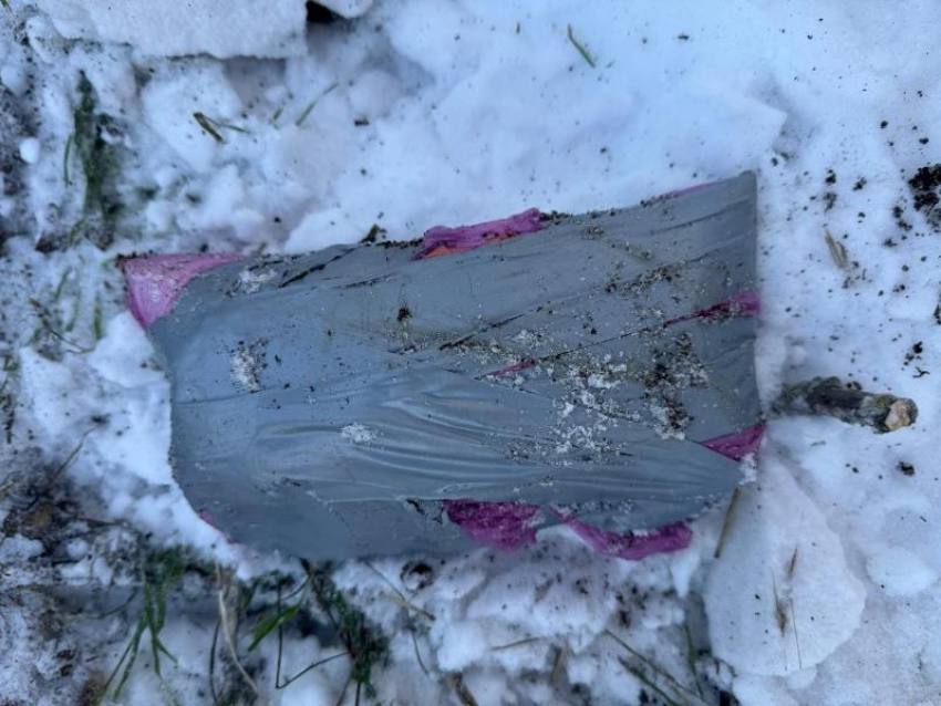 С килограммом мефедрона задержали зумера в Азовском районе 