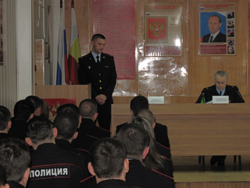  В районных отделах полиции Донецка и Гукова представили новых руководителей 