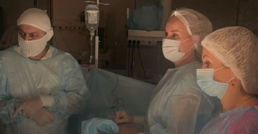 Ростовские медики провели переливания крови ребенку в утробе матери