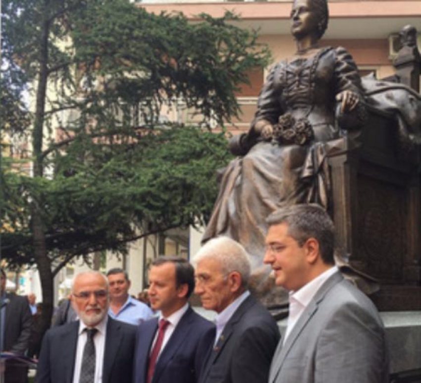 Иван Саввиди принял участие в торжественном открытии памятника в Греции