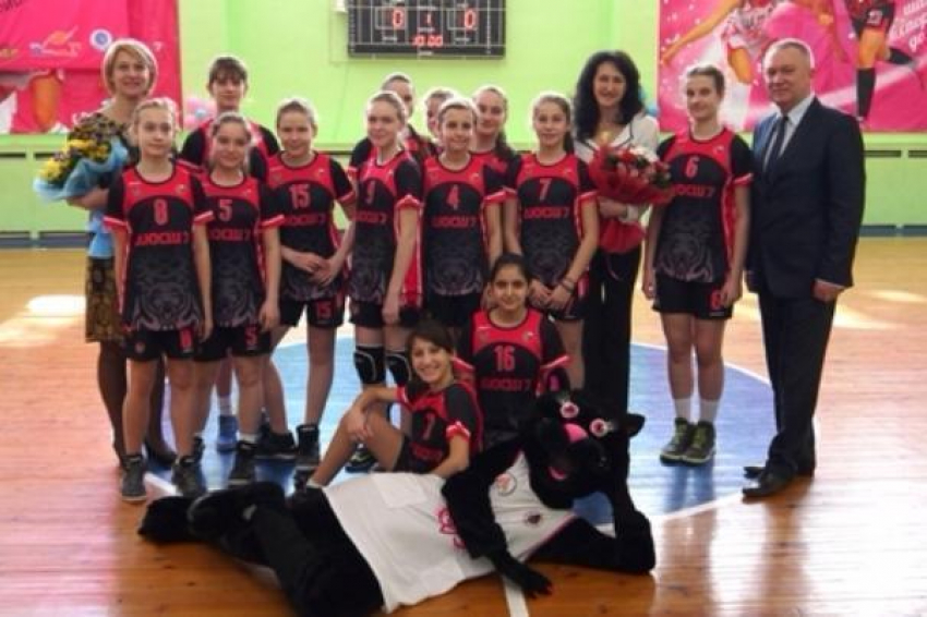 Ростовчанки взяли серебро во всероссийском баскетбольном турнире