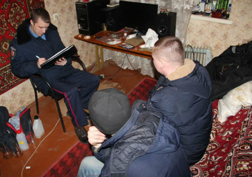 Жителя Таганрога заключили под стражу из-за найденной в квартире марихуаны