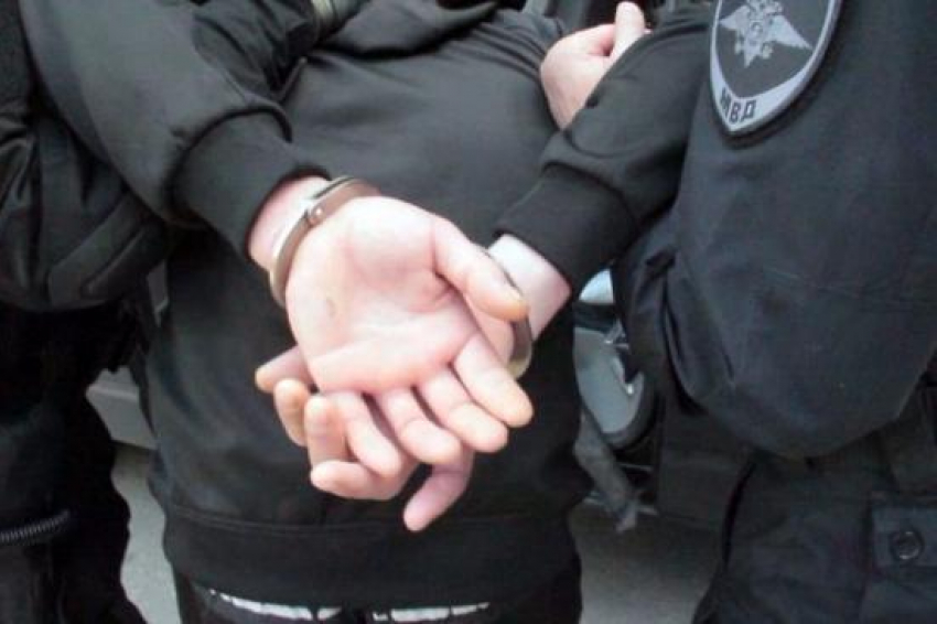 Ростовчанка организовала наркопритон в квартире на Туполева