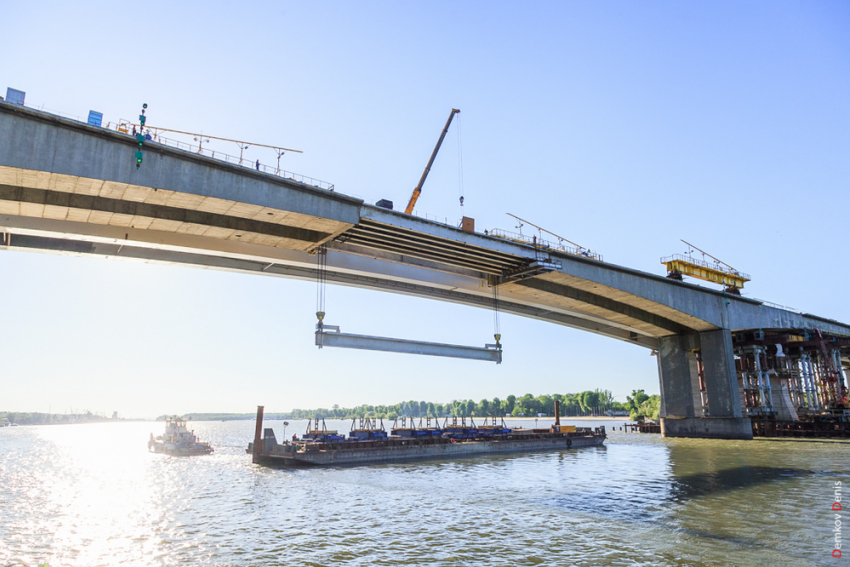 Ворошиловский мост отремонтируют на деньги дальнобойщиков