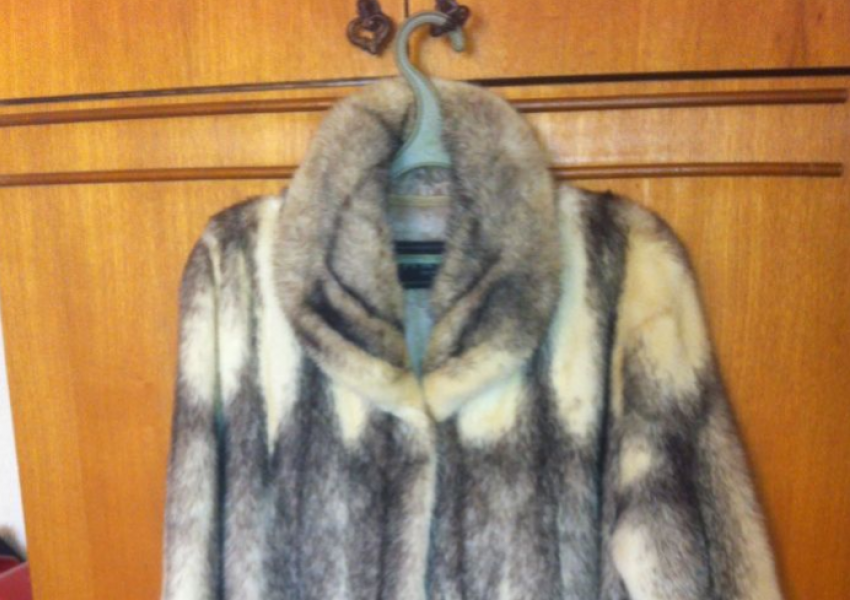 В Ростовской области мужчина украл и попытался продать норковую шубу 