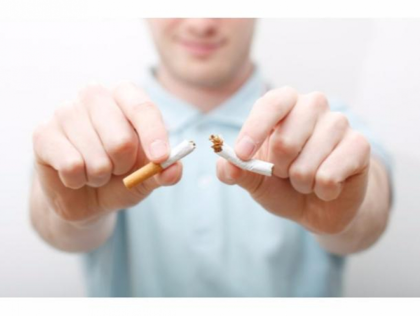 Курильщикам из донской столицы предложили избавиться от пагубной привычки