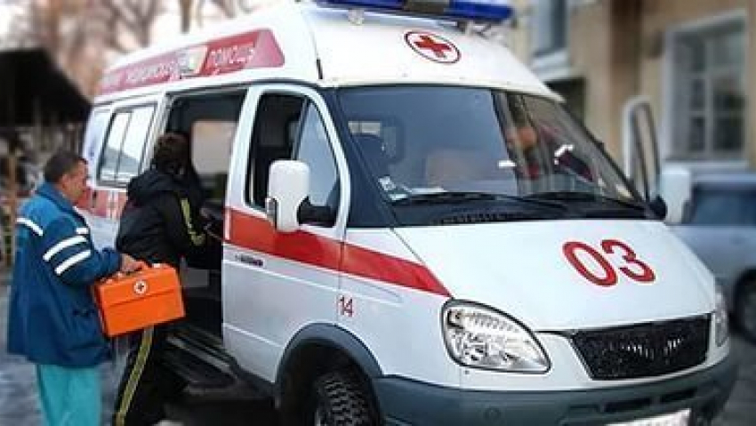 12 ножевых ранений получил ростовчанин в кафе на Добровольского 