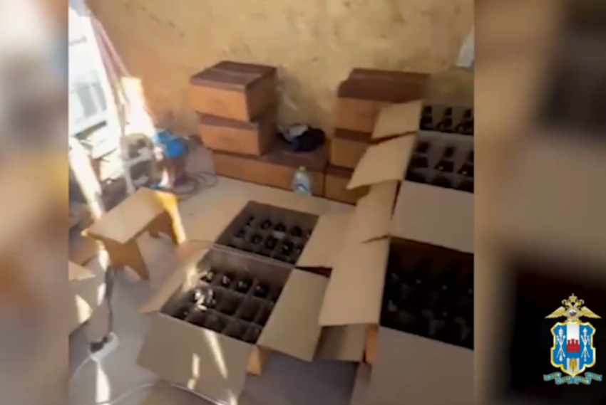 Подпольное производство водки и коньяка под видом известных брендов накрыли под Ростовом