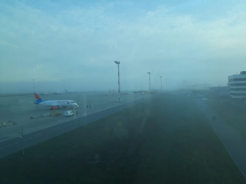 Из-за сильного тумана в ростовском аэропорту задерживают рейсы