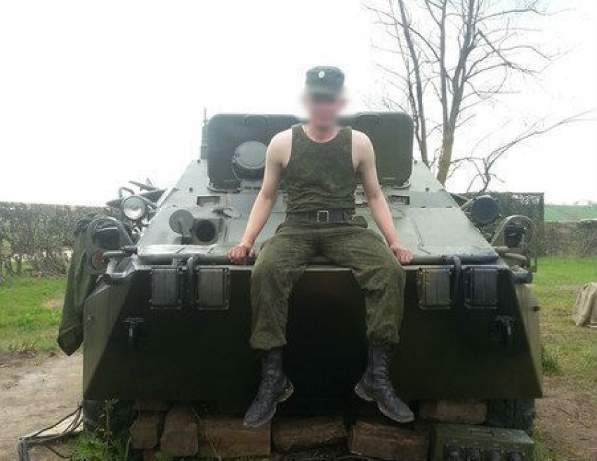 Военнослужащего из Ростовской области задержали за торговлю оружием 