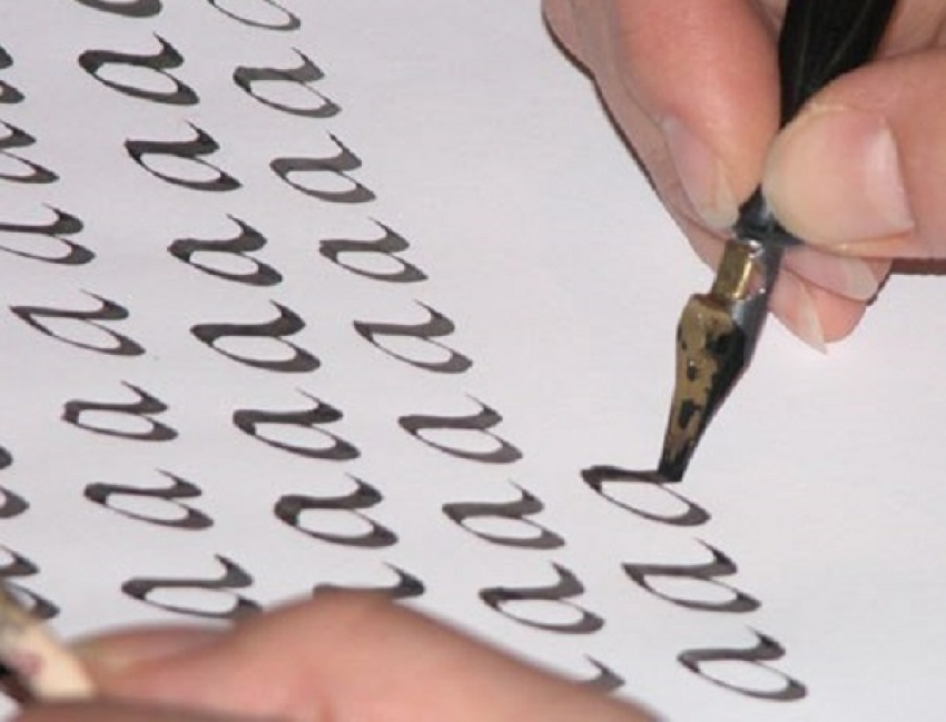 Ростовчан с самым красивым почерком выявят на «Тотальном диктанте"