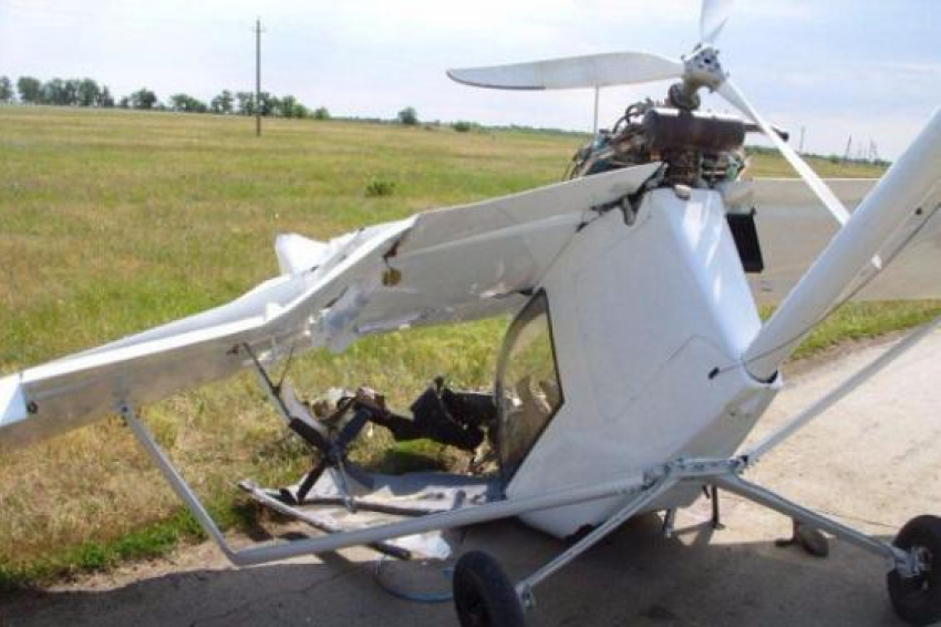 Легкомоторный самолет, разбившийся в Ростовской области, совершал полет без регистрации 
