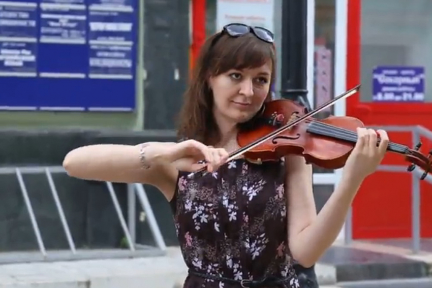 Ростовчанка поздравила горожан с Днем России мелодией из «Игры престолов»