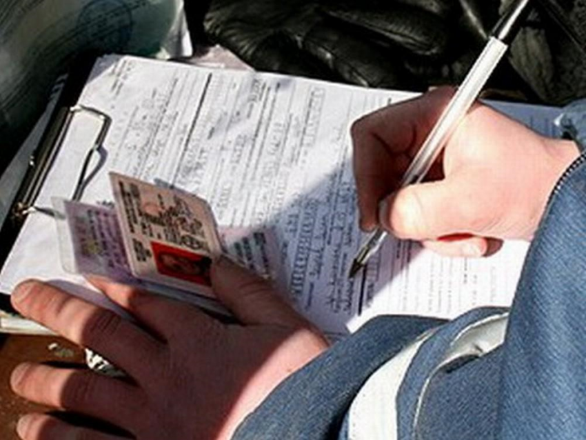 Сотрудники ГИБДД отпустили ростовчанку, потому что она призналась, что не хочет штраф