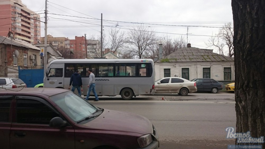  Водитель такси устроил массовое ДТП в центре Ростова