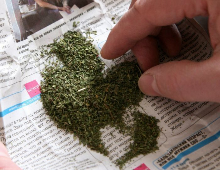 В Новочеркасске мужчина продавал марихуану через интернет