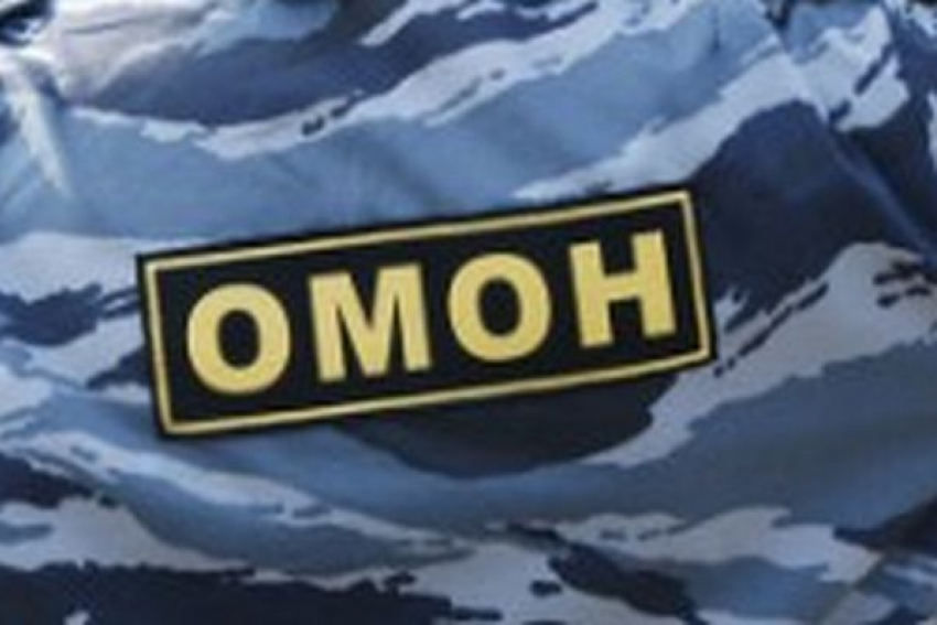 Пять бойцов ОМОНа «случайно» задержали грабителя в Ростове 