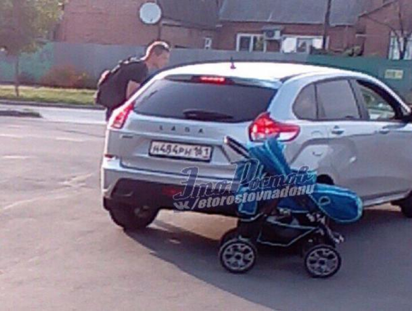 Наехавший на коляску с ребенком автовладелец обвинил родителей в шантаже и уехал в Ростове