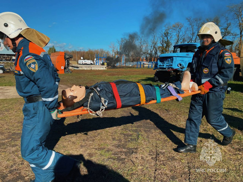 За сутки спасены три человека во время ЧП в Ростовской области
