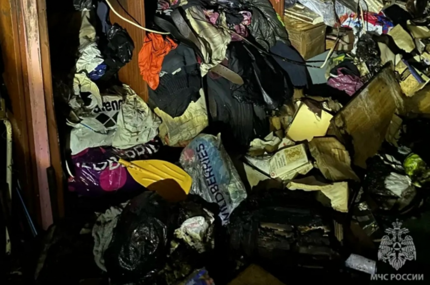 Пенсионер заживо сгорел при пожаре в гараже на Казахской в Ростове