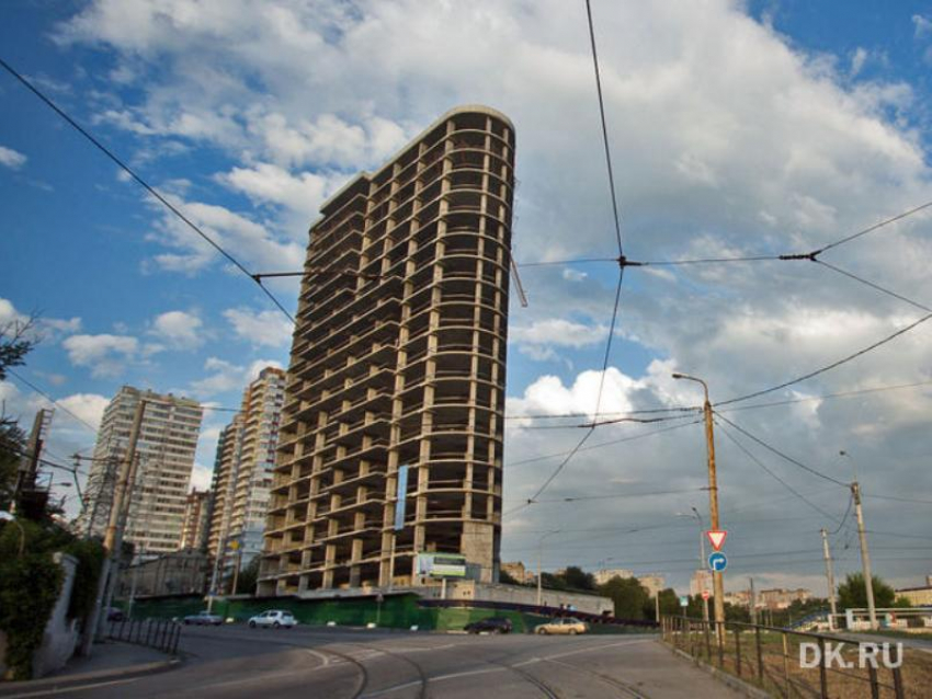 Недострой на Гвардейской площади в Ростове станет комплексом с апартаментами и офисами