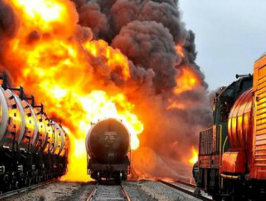Железная дорога вспыхнула как спичка из-за халатности путейцев в Ростовской области