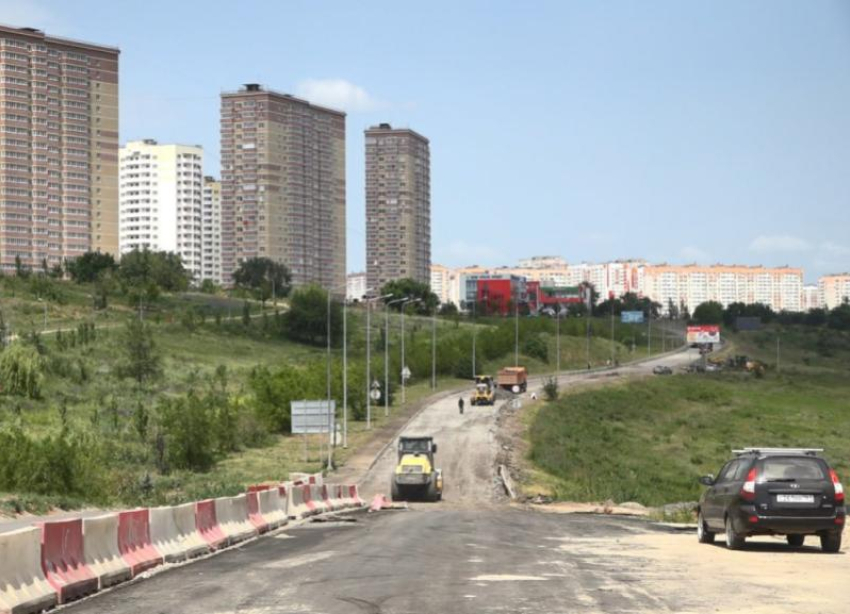 На Вавилова в Ростове завершили переустройство огромного водовода: что теперь начнется на дороге