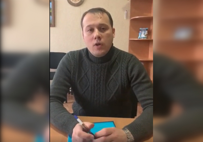 Донского учителя, обматерившего ученика в шахтинской школе, оштрафовали