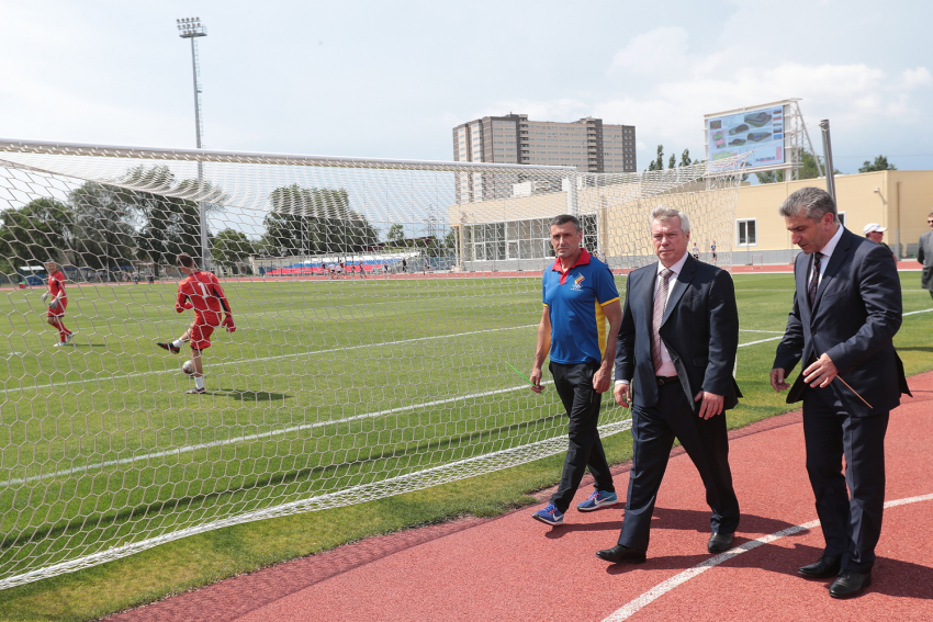 Ростовскому стадиону «Труд» присвоили имя олимпийского чемпиона Сергея Литвинова