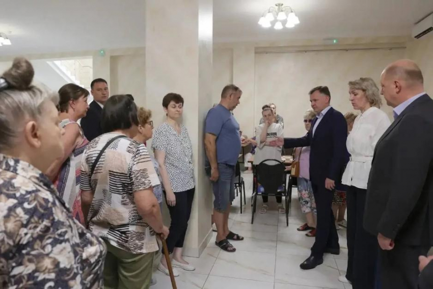 https://s0.bloknot-rostov.ru/thumb/850x0xcut/upload/iblock/d4d/6z4km44bcyvnllksaj1pwj4a7ay3qt1z/c4f88e6b_6725_4229_842f_74452a8c908d.jpg