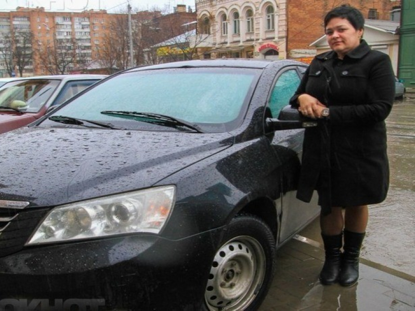 Ростовской таксистке, вернувшей 4 млн, вручили премию в размере 10 тысяч рублей 