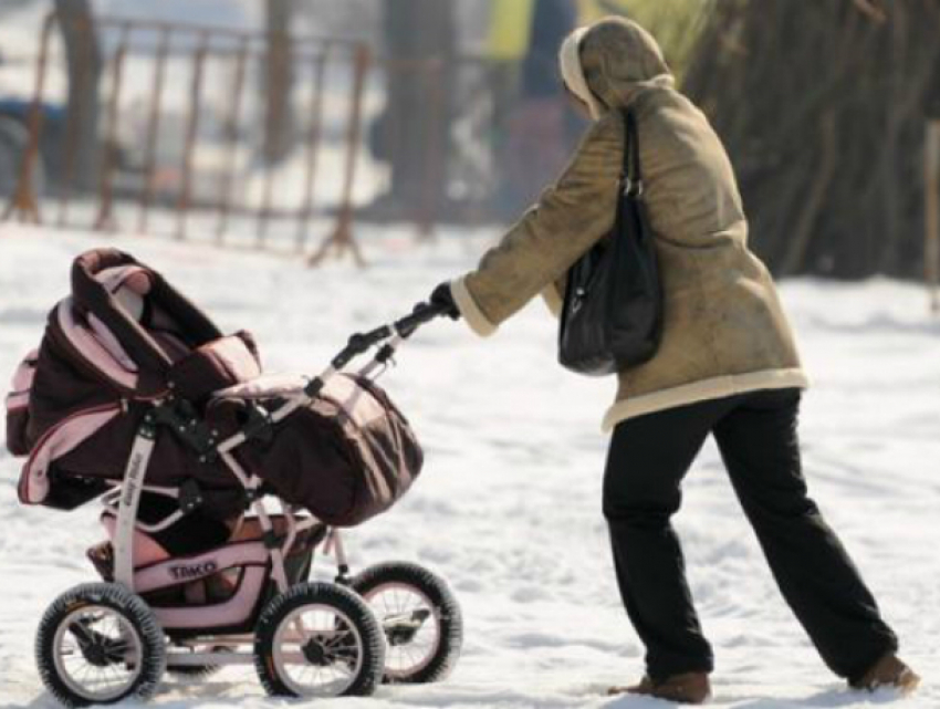 Опасные передвижения «ее Величества Яжматери» по проезжей части Ростова сорвали нервы молодой автоледи