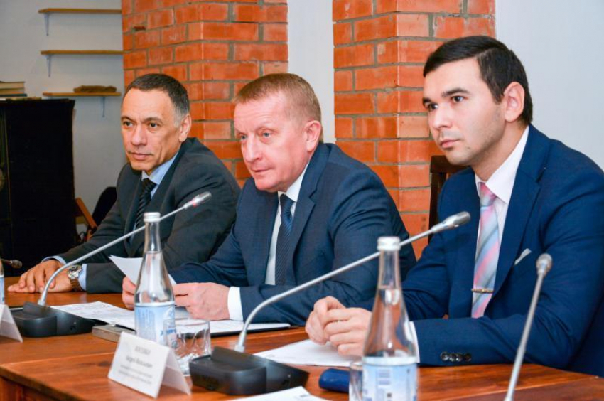 Ростовские студенты предложили чиновникам создать молодежную биржу труда