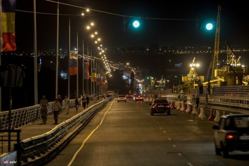 Автолюбители из Ростова не рады открытию Ворошиловского моста 
