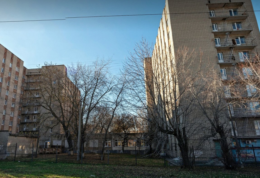 В Ростове 20-летний студент погиб, выпав из окна общежития ЮФУ