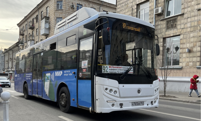 Автобусы двух маршрутов из центра до Ростовского моря заменят на вместительные