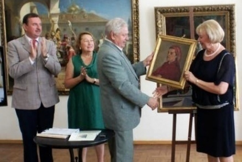 В музее Таганрога появилась картина «Портрет Матери» Петра Оссовского